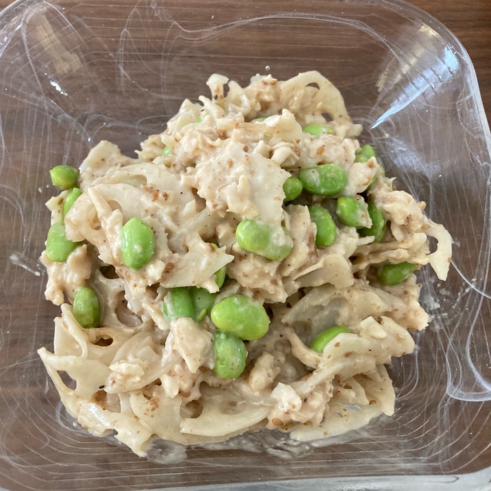 レンジで簡単!れんこんと枝豆とサラダチキンのサラダ